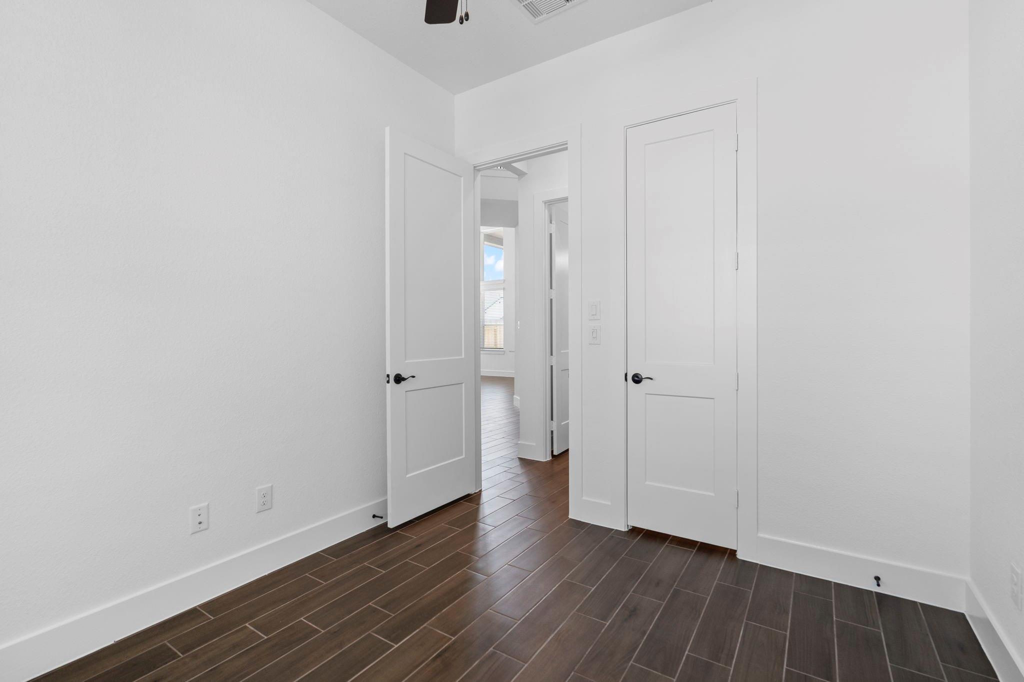 1215 Luna Drive