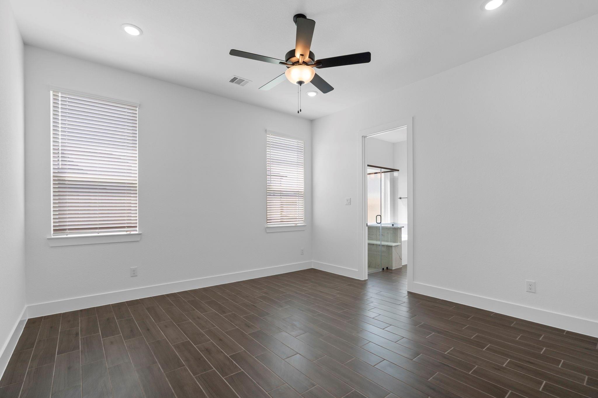 1215 Luna Drive