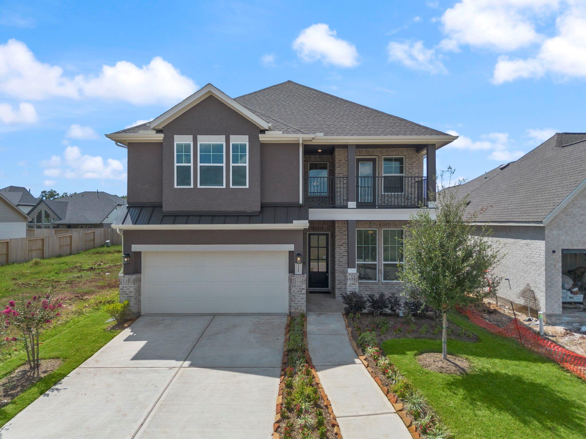 1215 Luna Drive