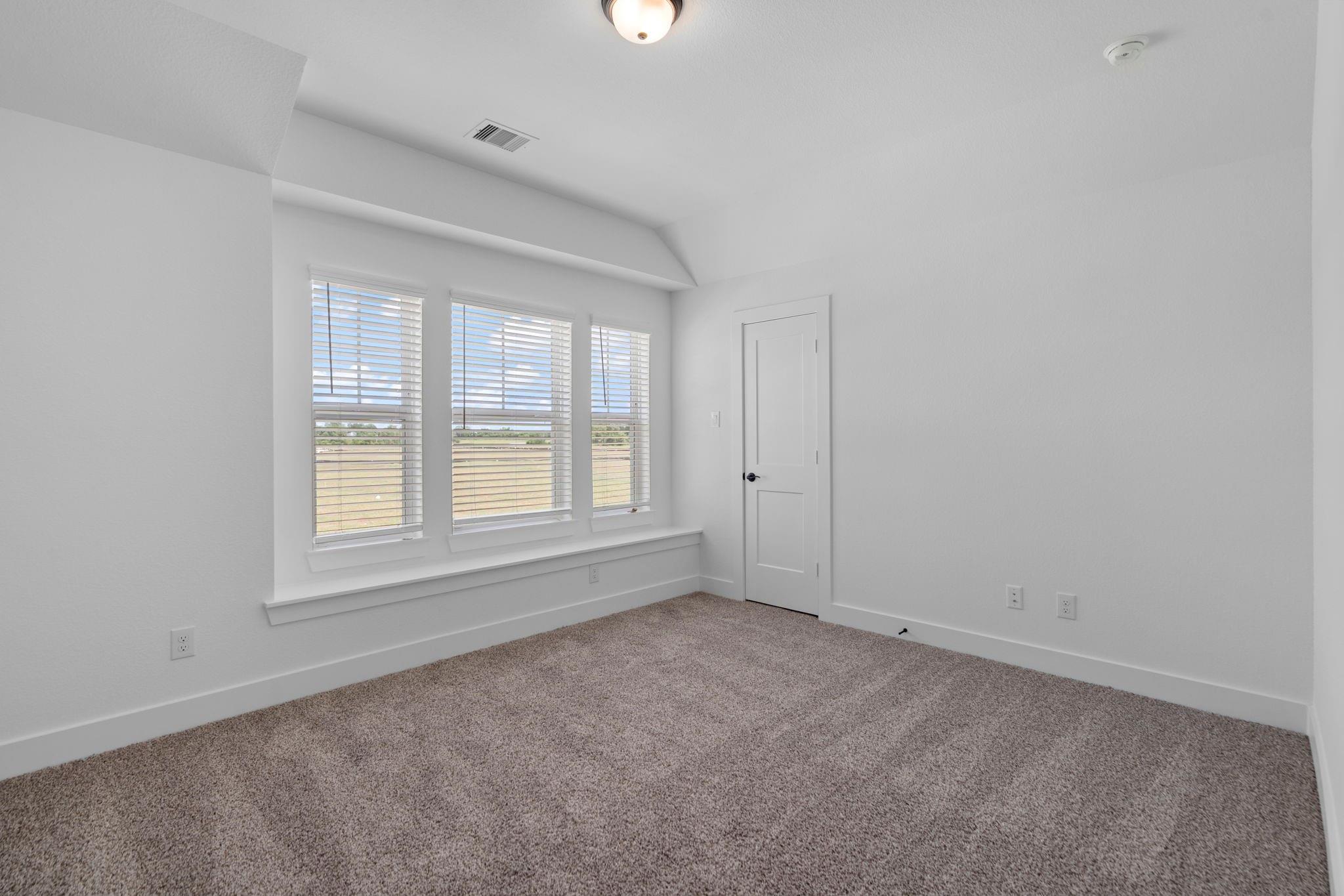 1215 Luna Drive