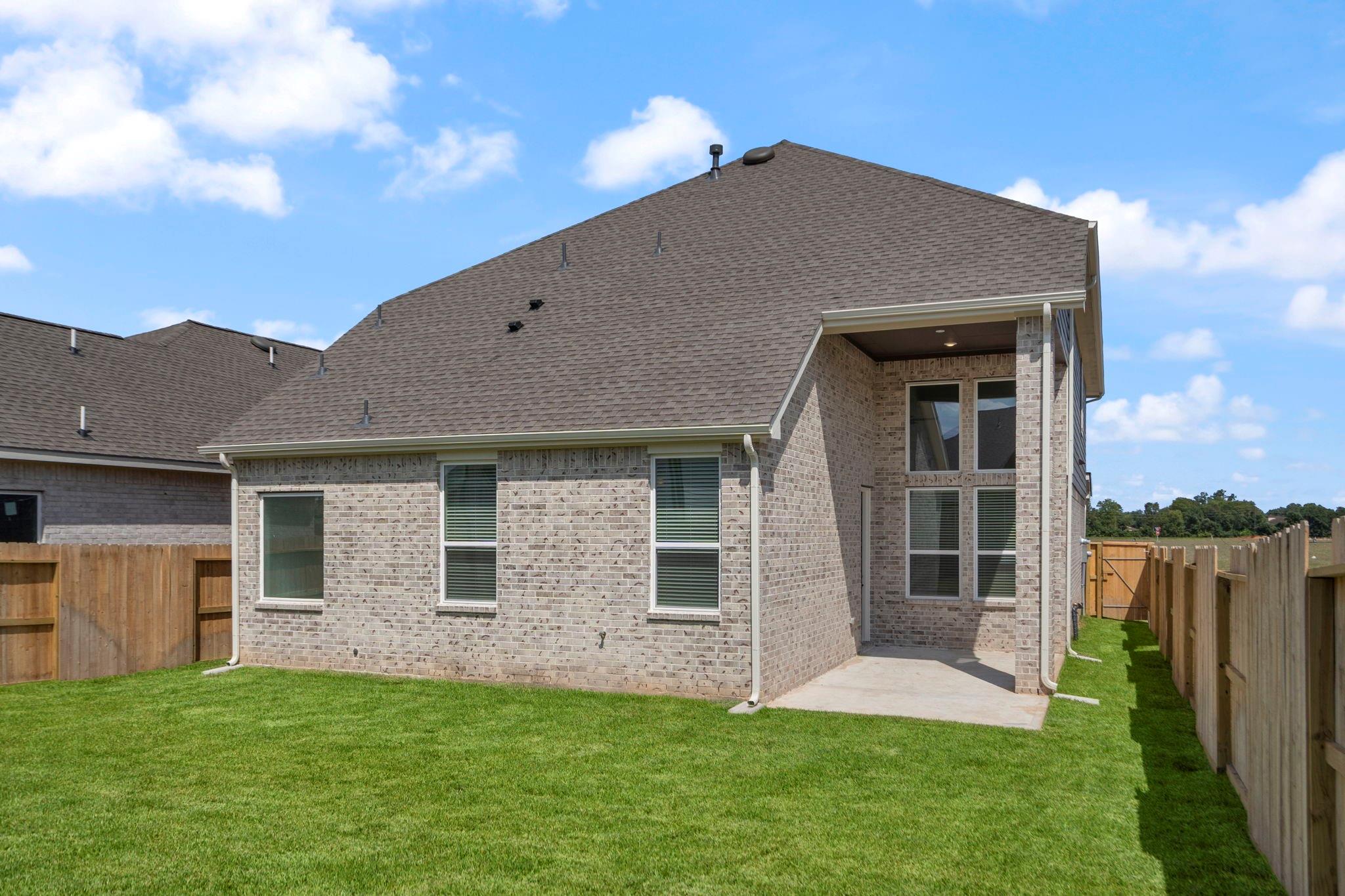 1215 Luna Drive
