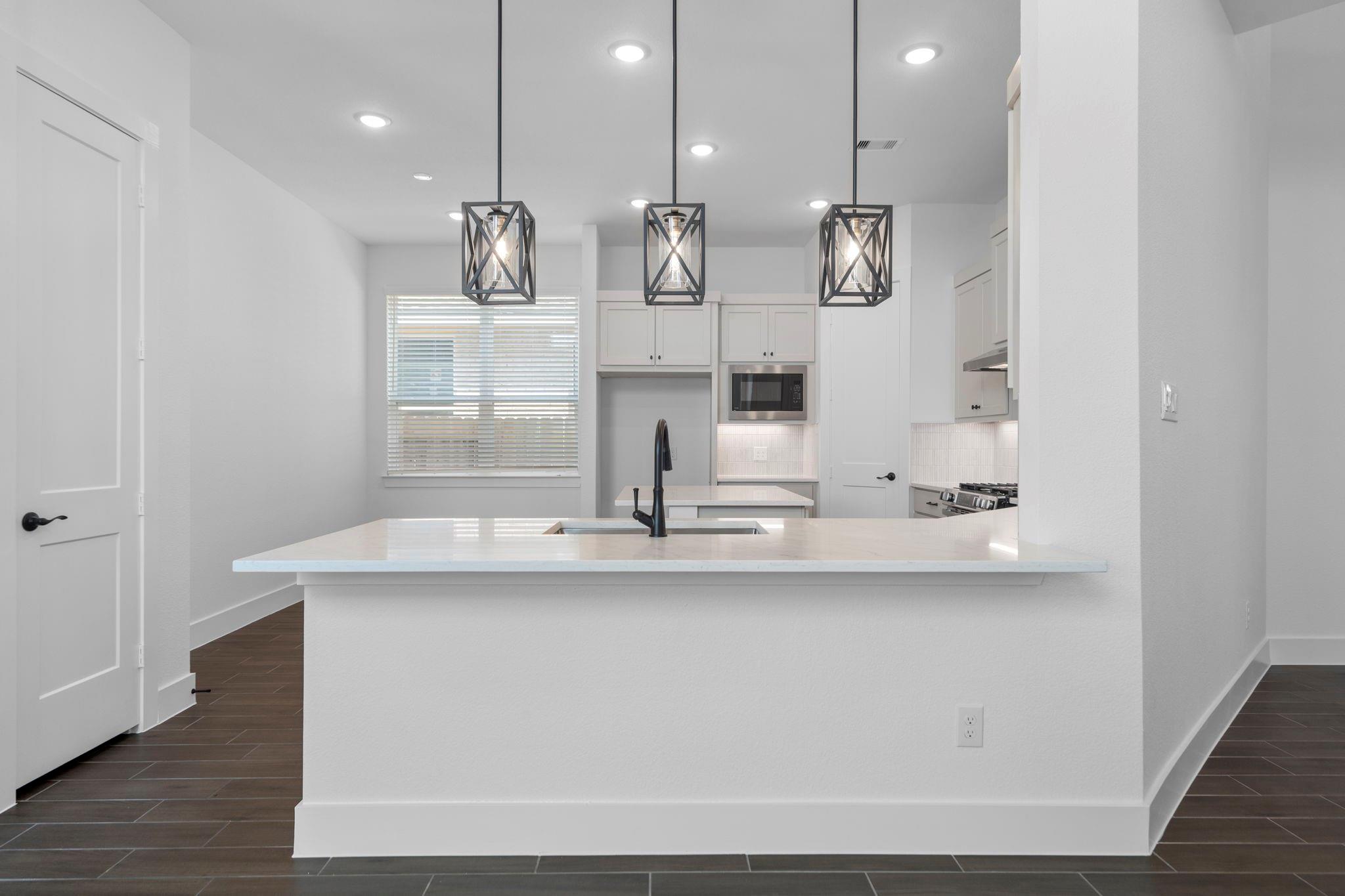 1215 Luna Drive