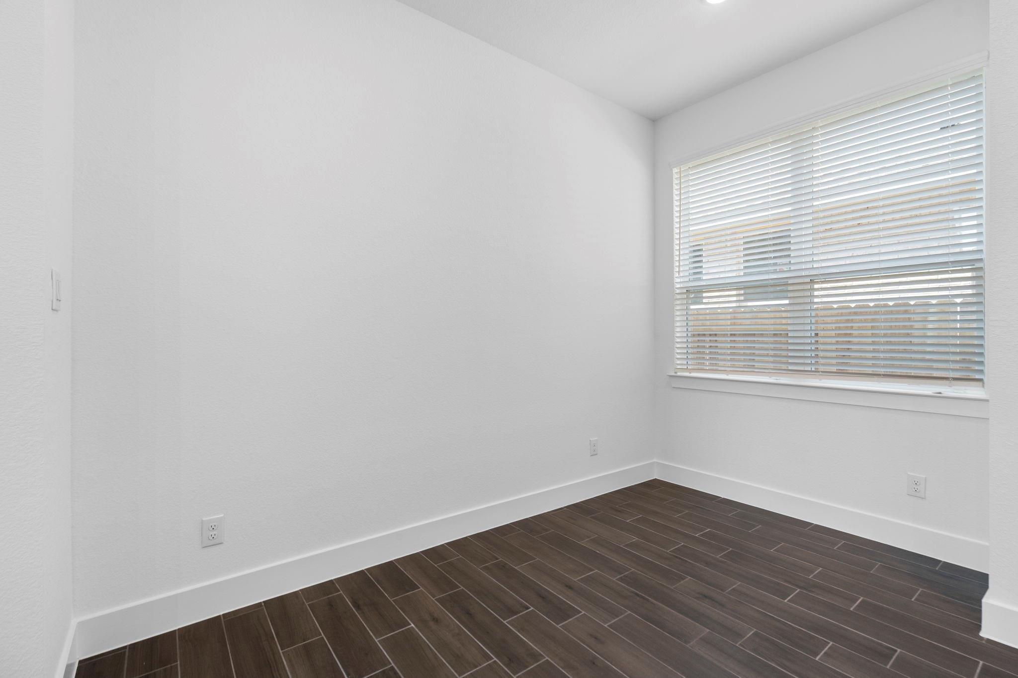 1215 Luna Drive