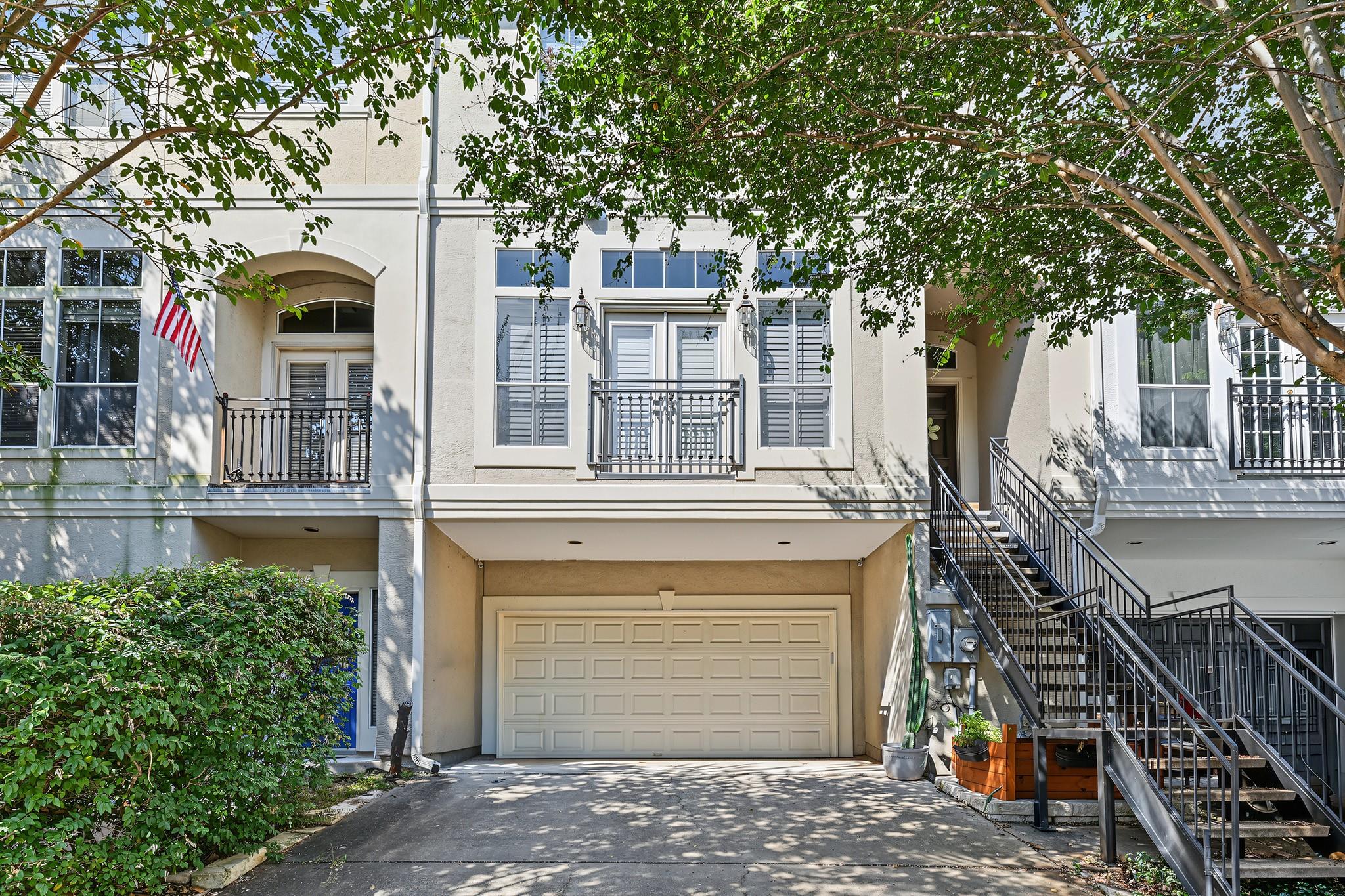 607 Leverkuhn Street