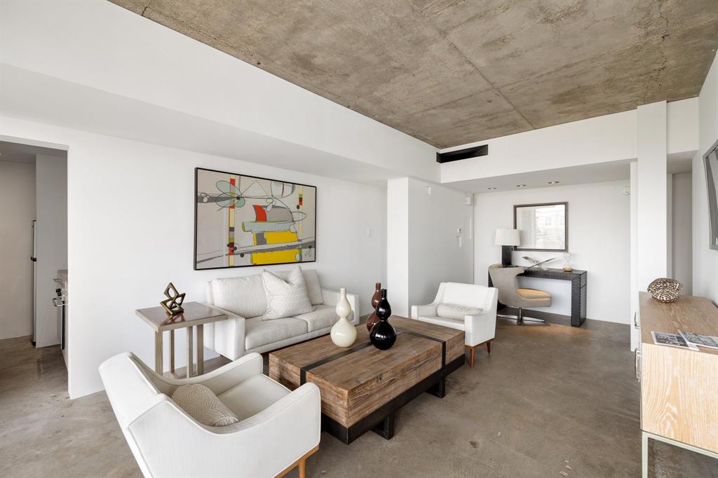 2701 Westheimer Road # 8C