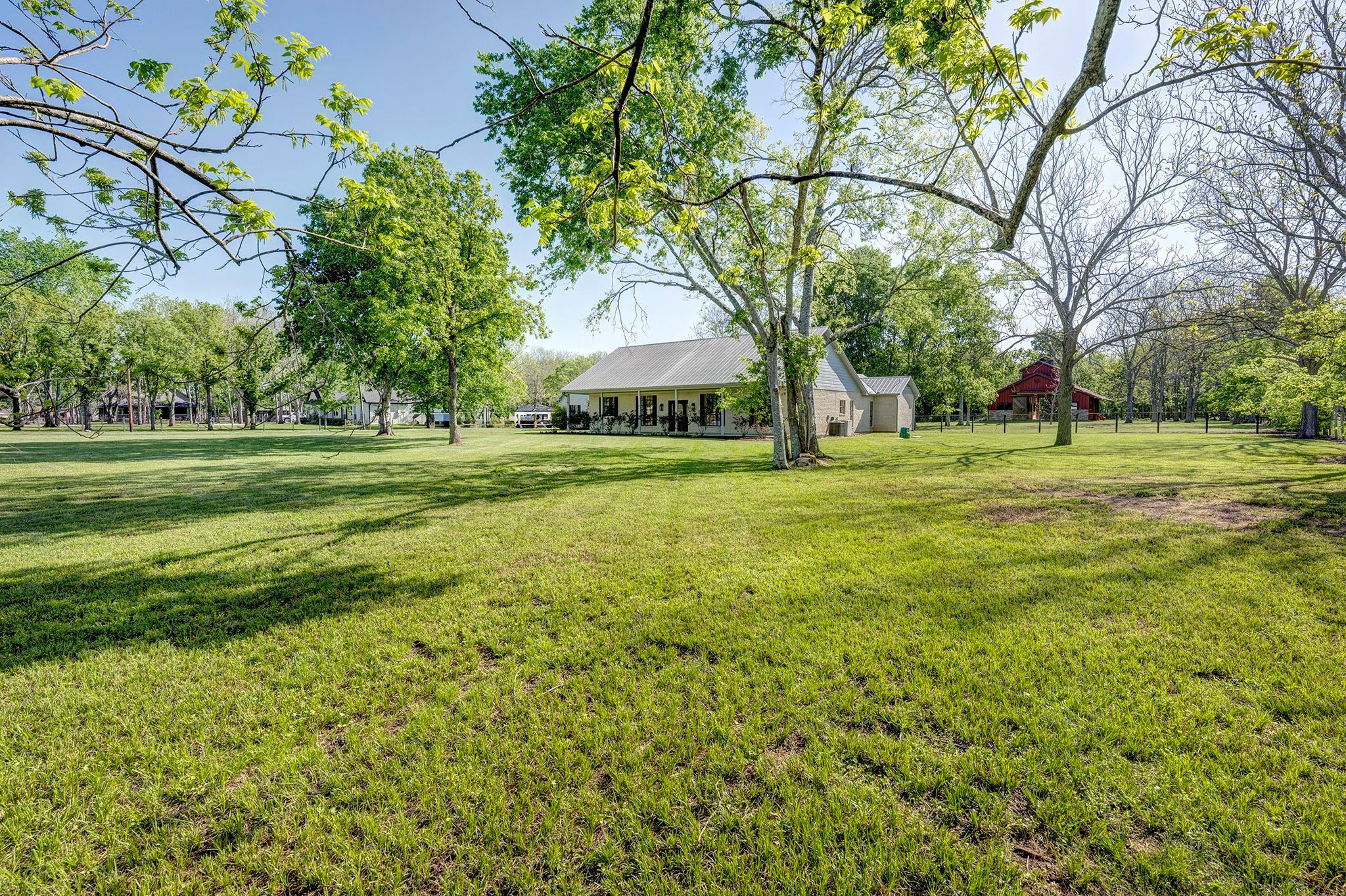 6902 Bois D Arc Lane