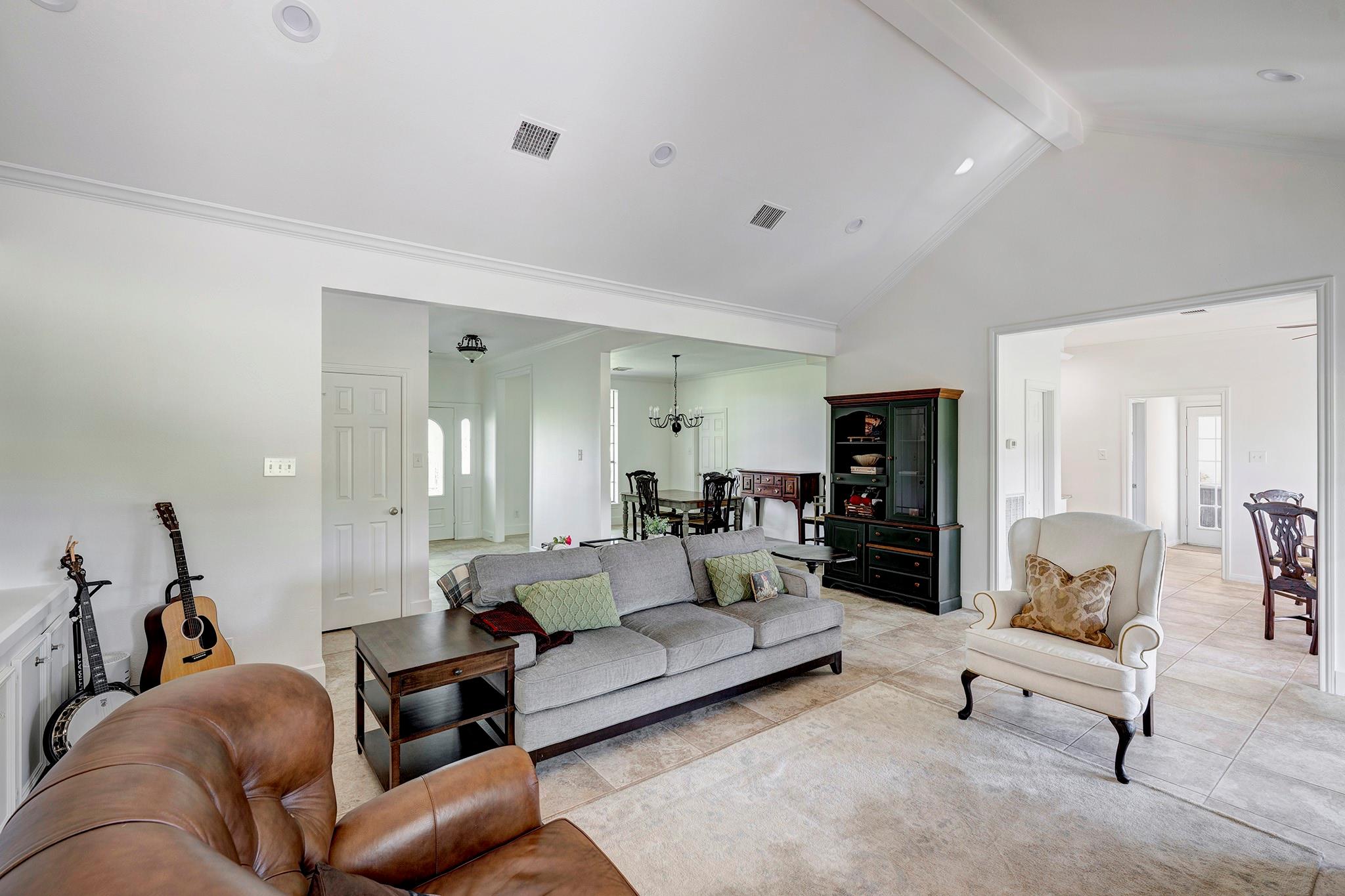 6902 Bois D Arc Lane