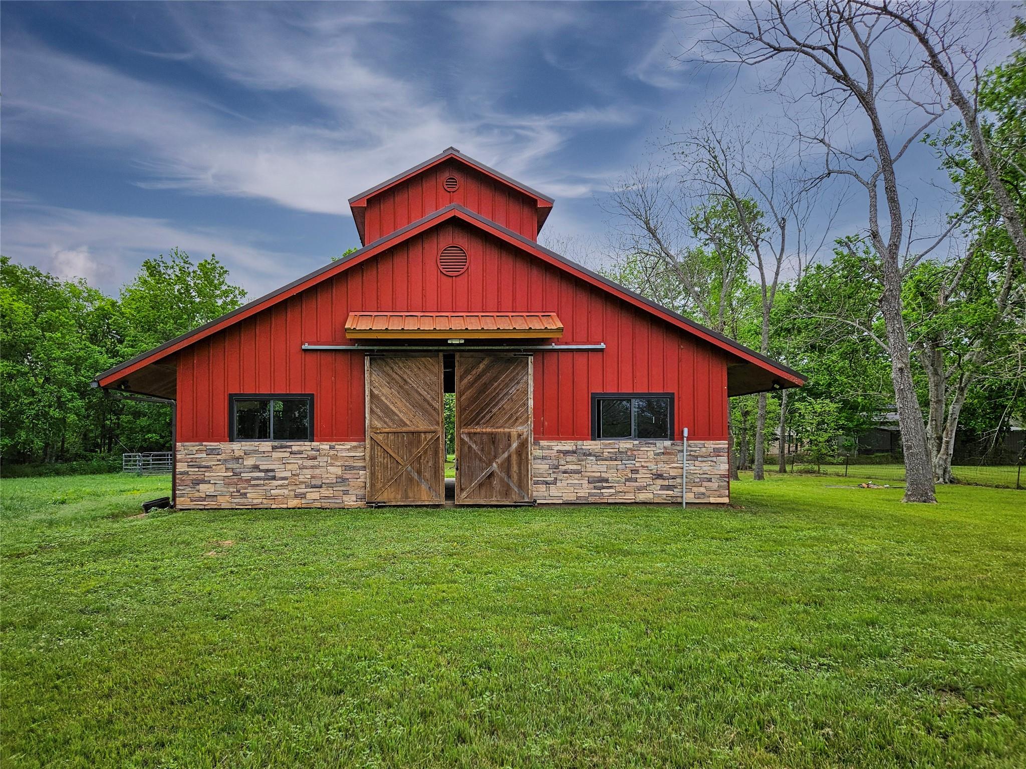 6902 Bois D Arc Lane