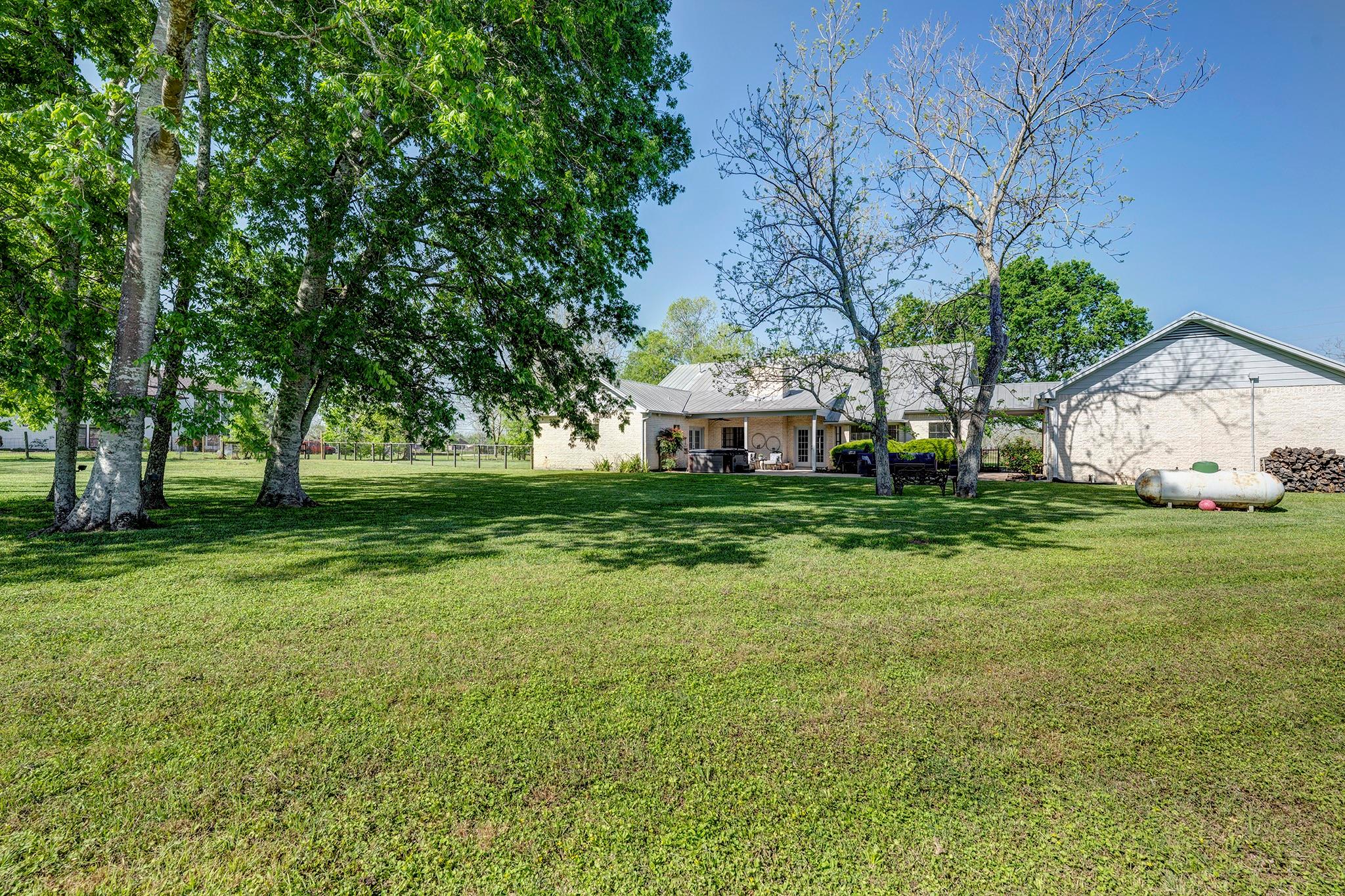 6902 Bois D Arc Lane