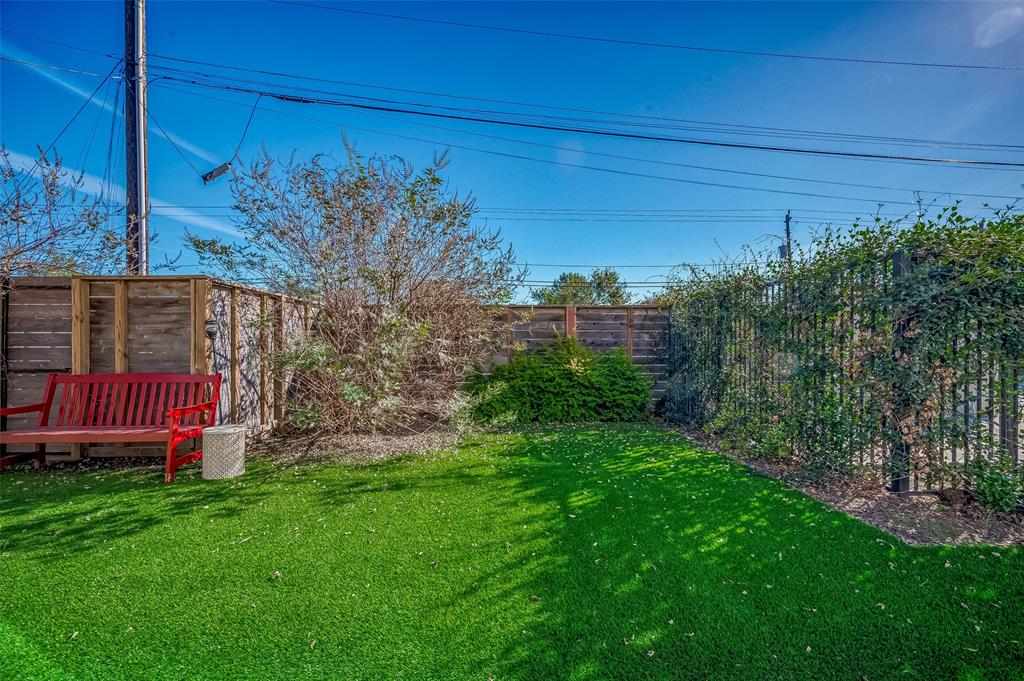 302 Cyclamen Street