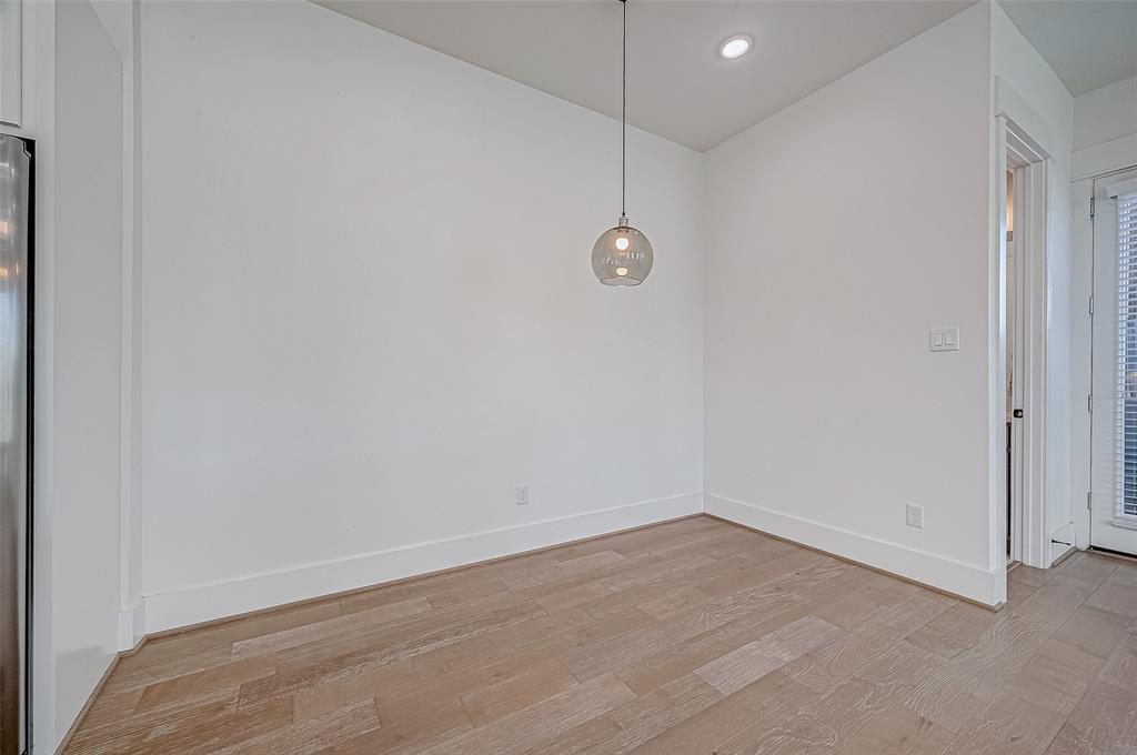 302 Cyclamen Street