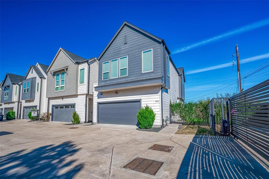 302 Cyclamen Street