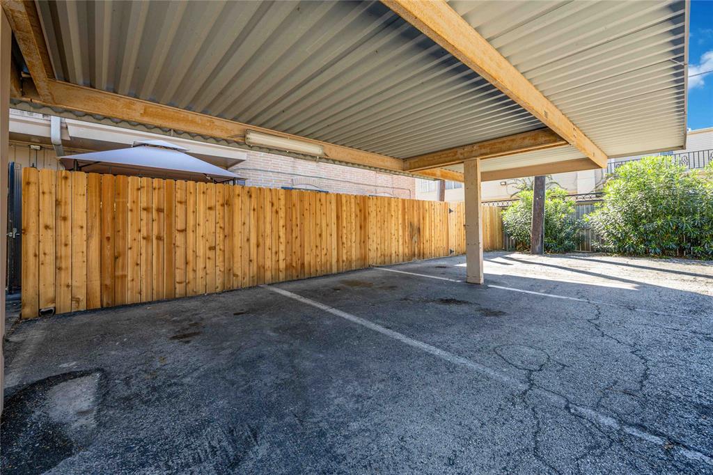 4515 Briar Hollow Place # 308