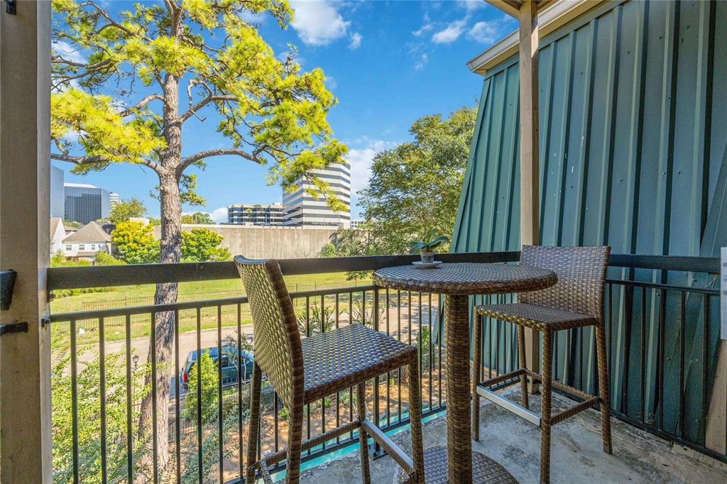 4515 Briar Hollow Place # 308