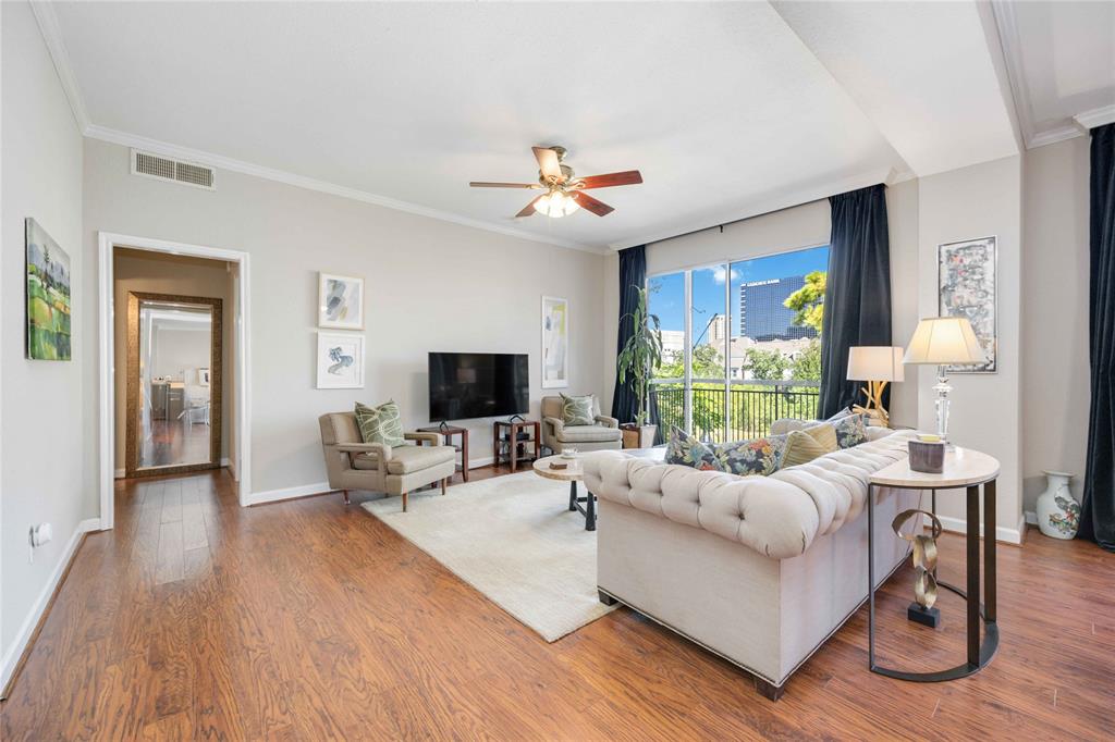 4515 Briar Hollow Place # 308