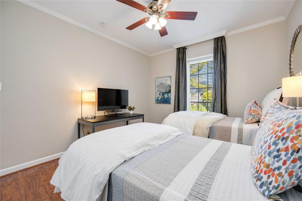 4515 Briar Hollow Place # 308