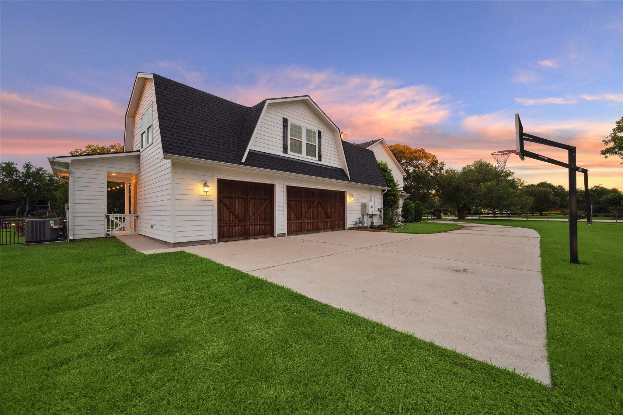 1508 Falling Leaf Drive