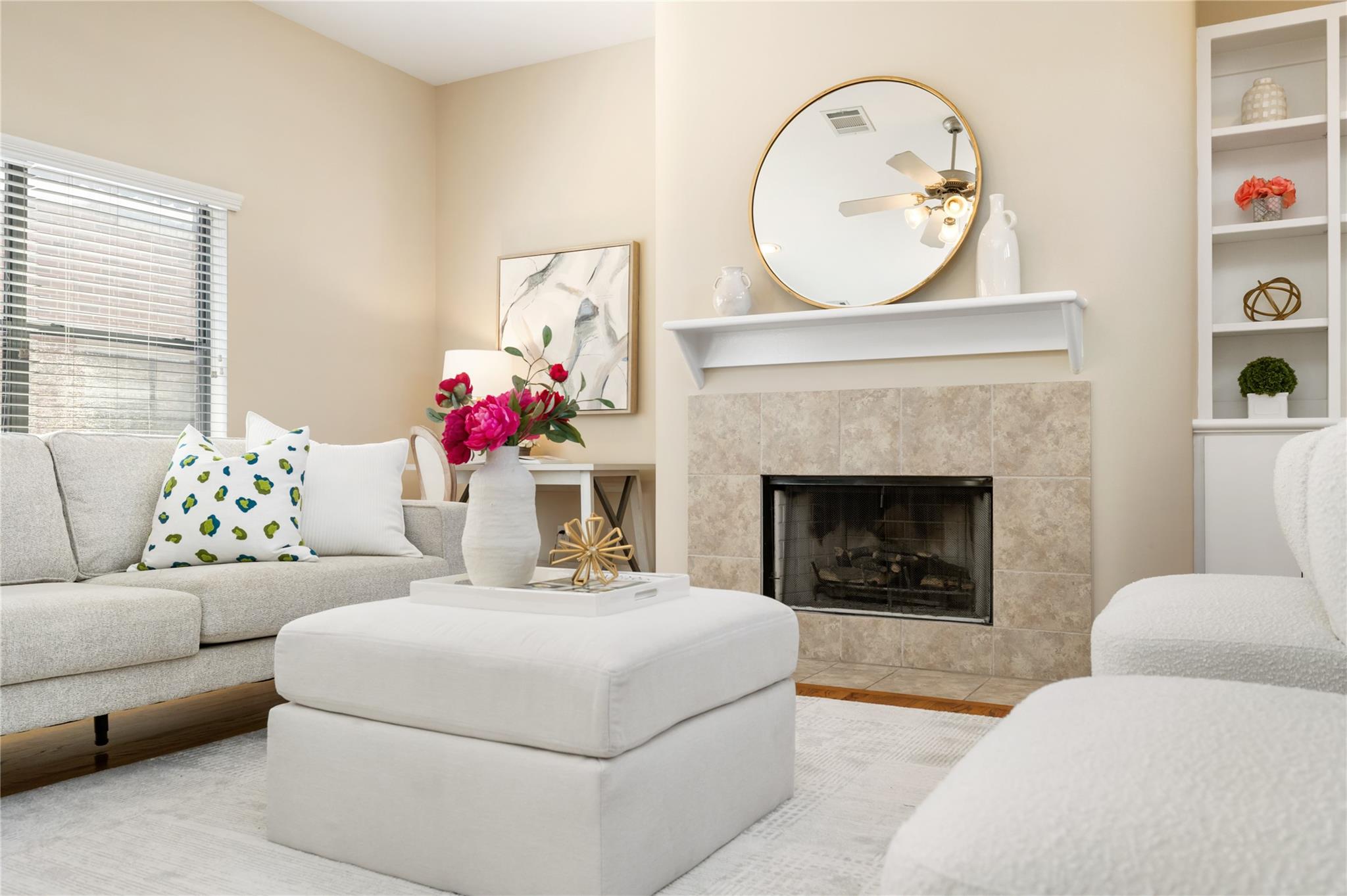 718 W 22nd Street Unit: E