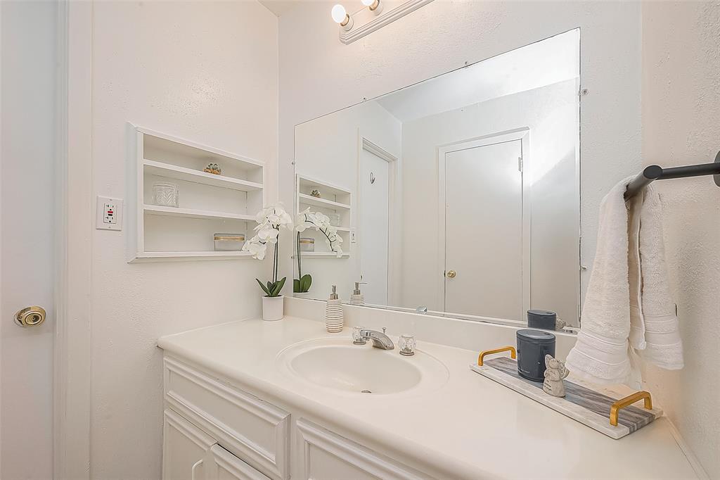 3944 W Alabama Street # 8