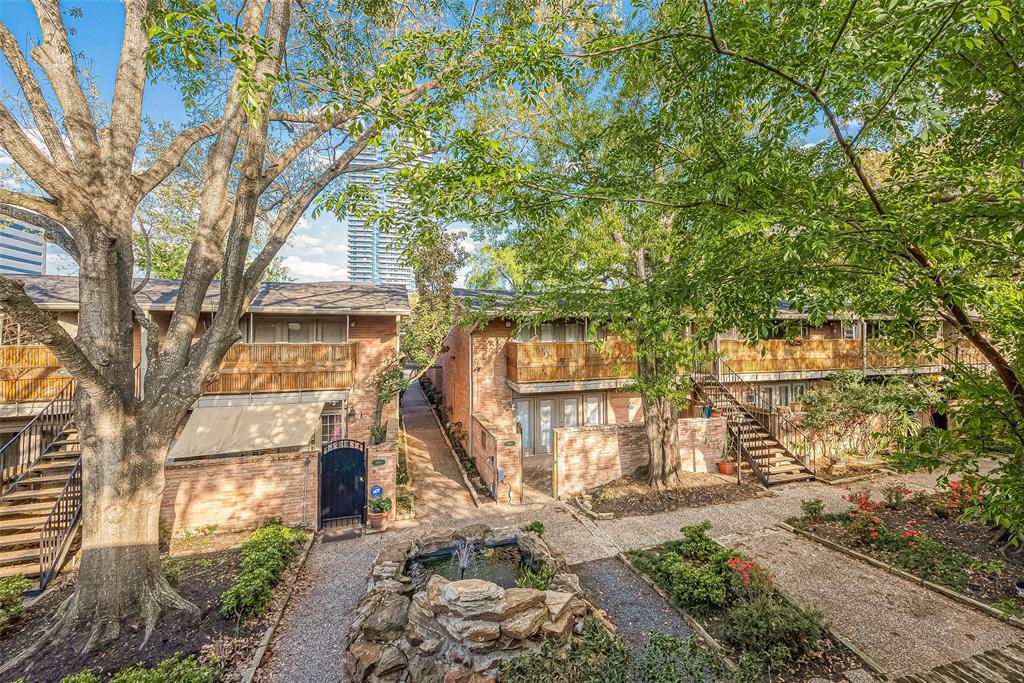 3944 W Alabama Street # 8