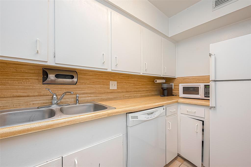 3944 W Alabama Street # 8