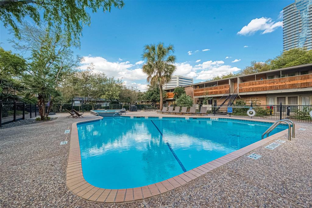 3944 W Alabama Street # 8