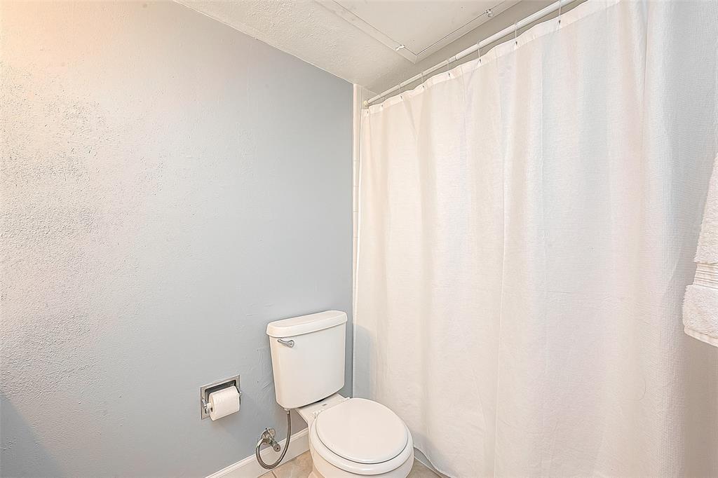 3944 W Alabama Street # 8