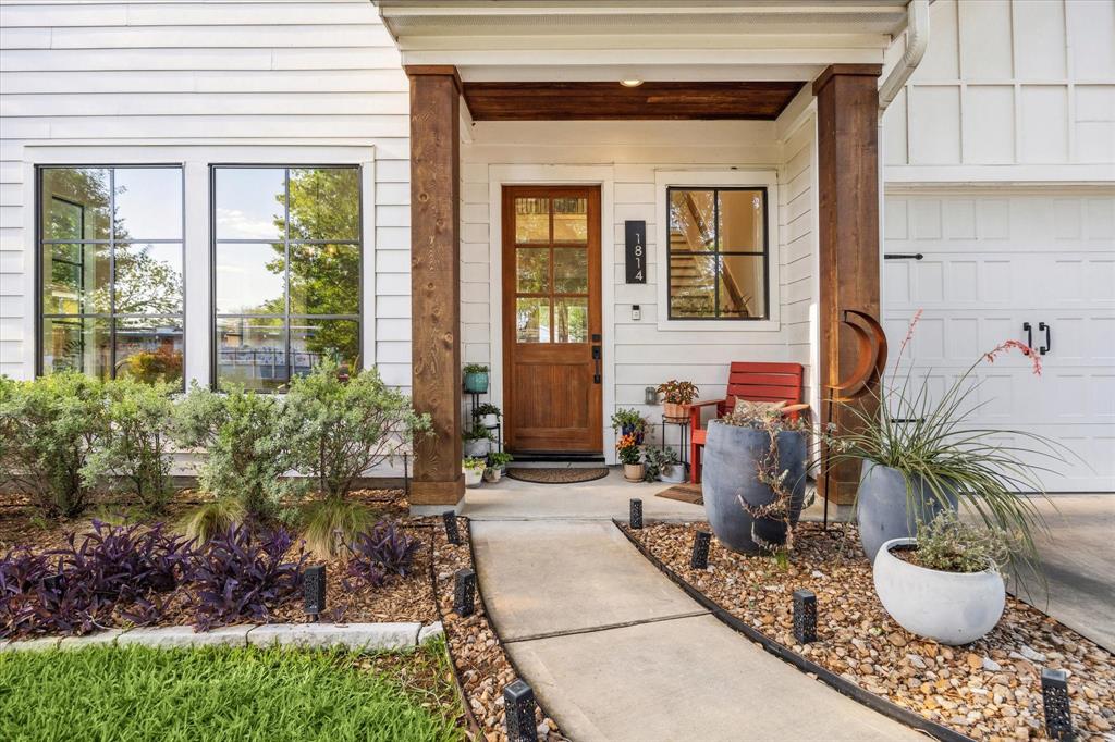 1814 Saxon Drive