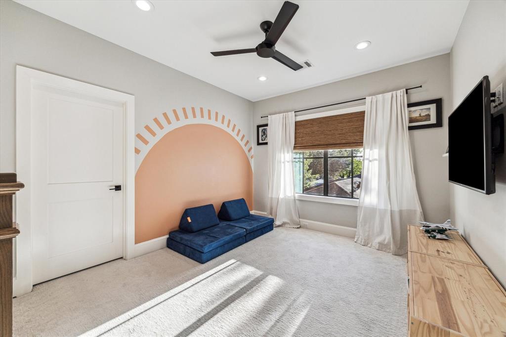 1814 Saxon Drive