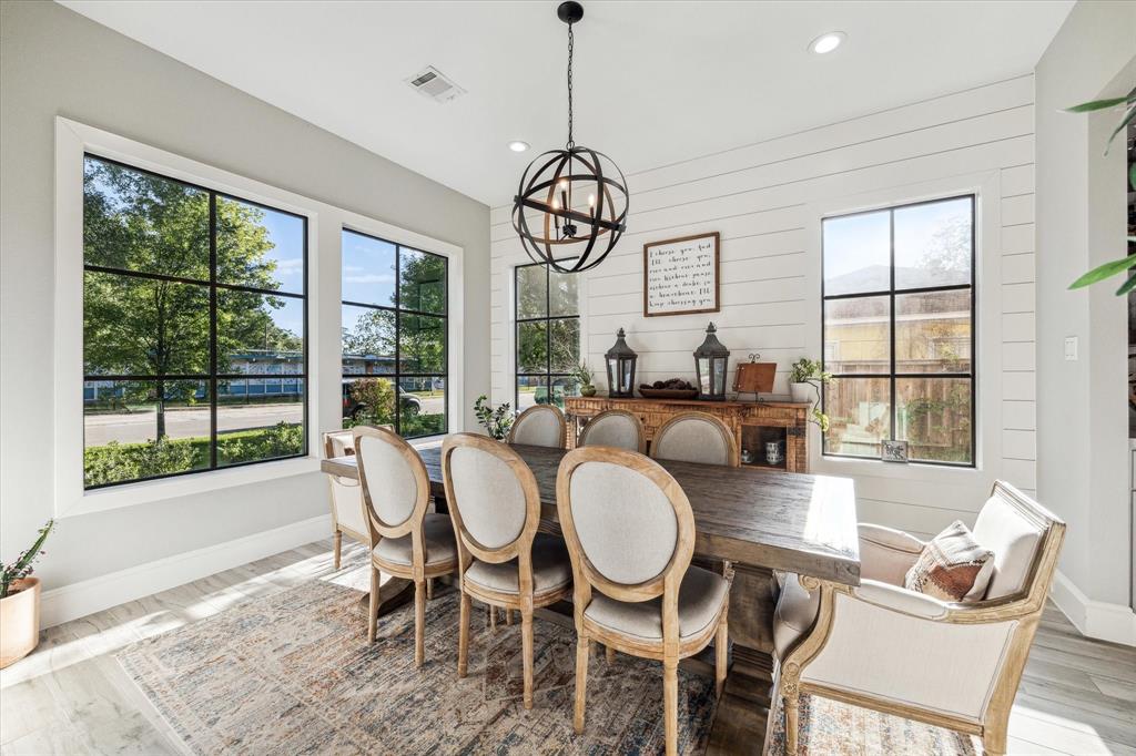 1814 Saxon Drive