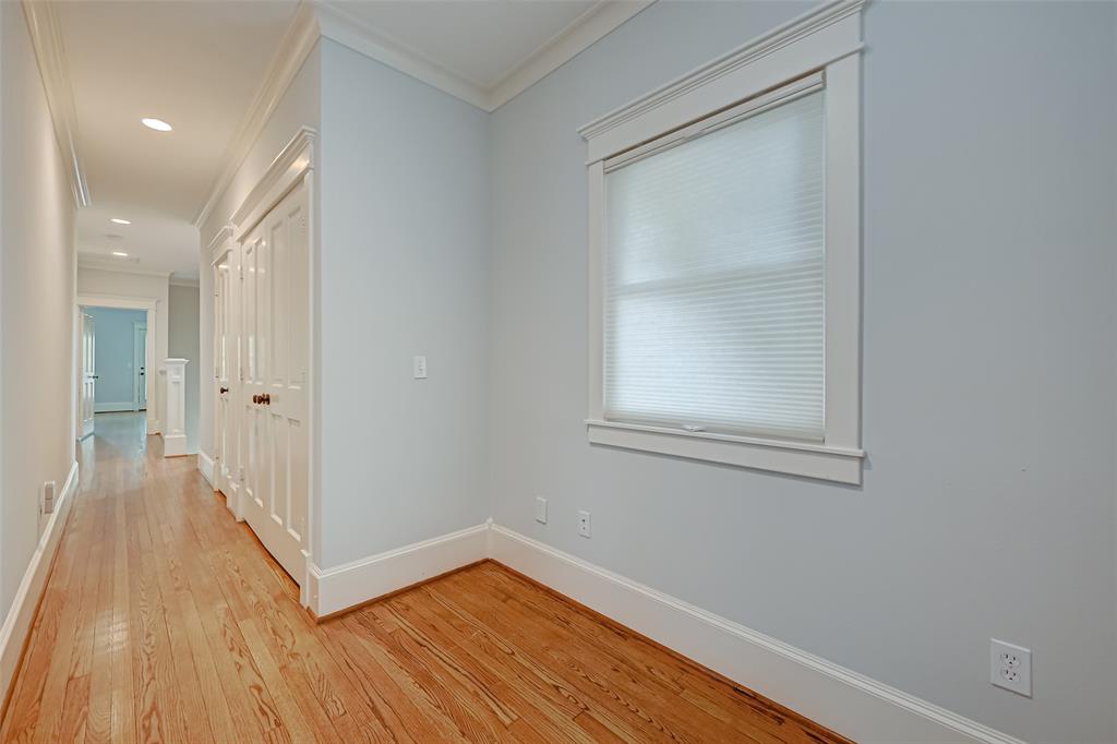 628 W 17th Street