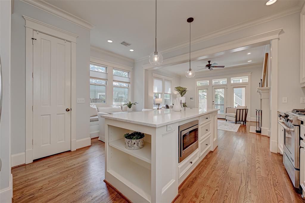 628 W 17th Street