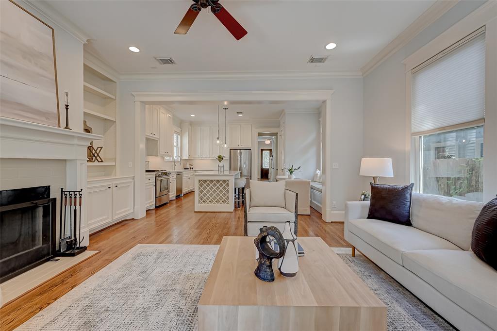 628 W 17th Street