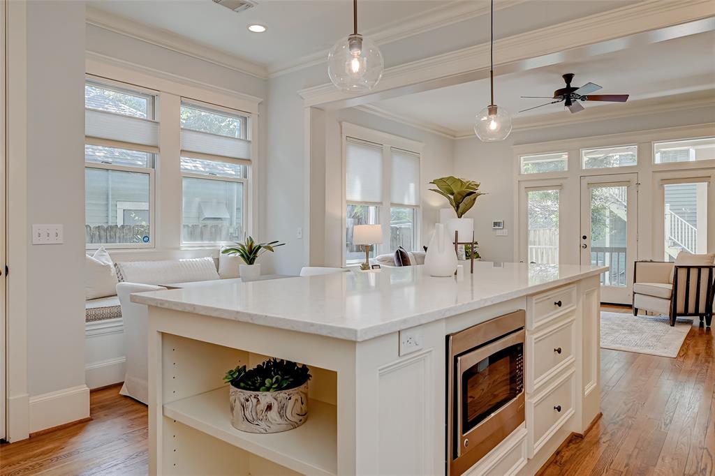 628 W 17th Street