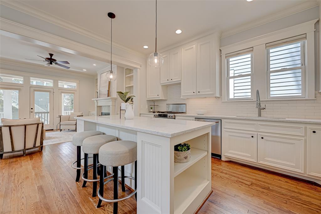 628 W 17th Street