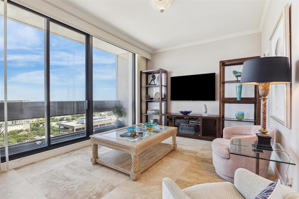 1111 Hermann Drive # 25C