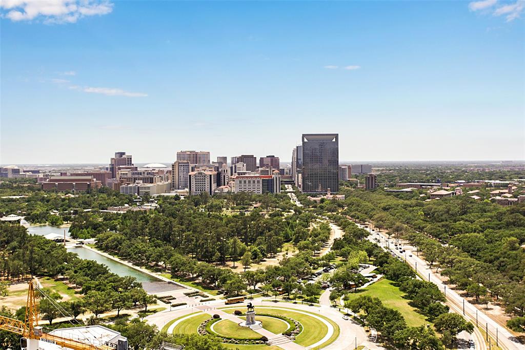 1111 Hermann Drive # 25C