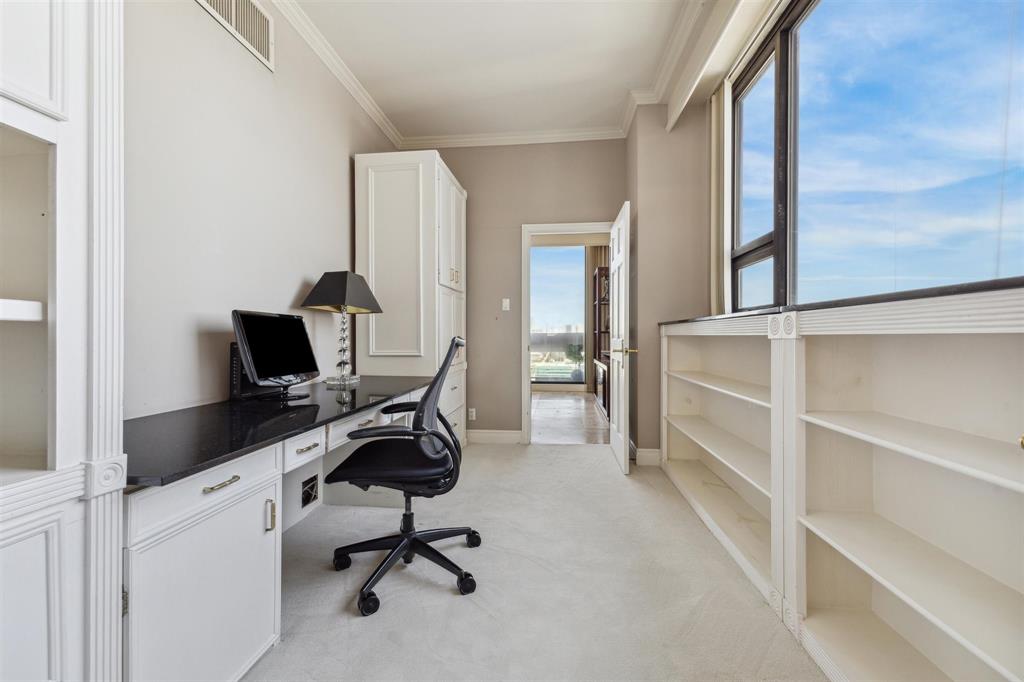 1111 Hermann Drive # 25C