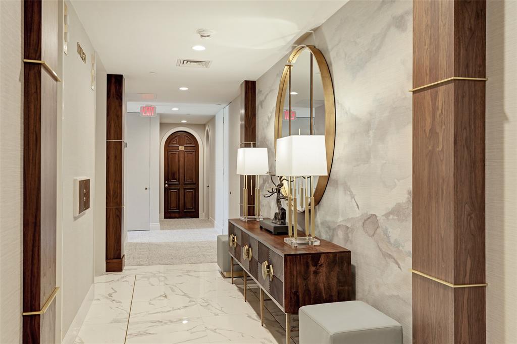 1111 Hermann Drive # 25C