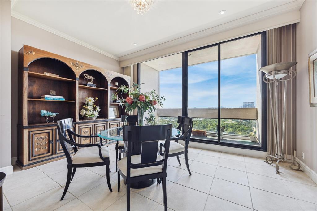 1111 Hermann Drive # 25C