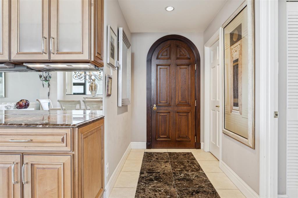 1111 Hermann Drive # 25C