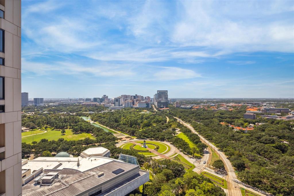 1111 Hermann Drive # 25C