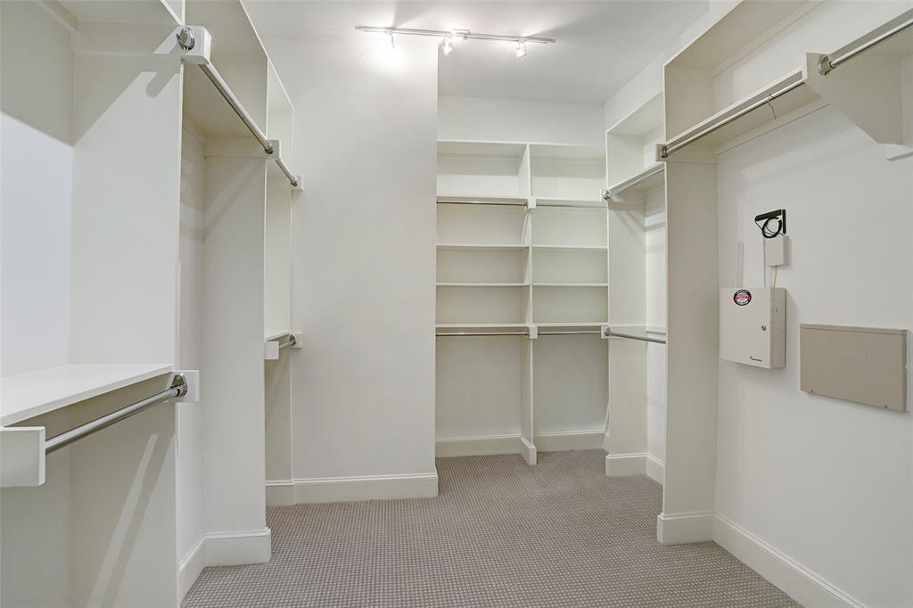 2118 Briarglen Drive