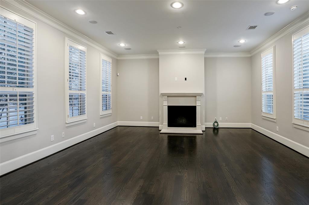 2118 Briarglen Drive