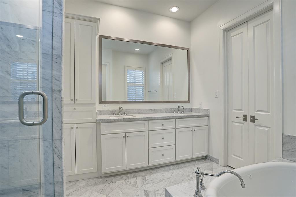 2118 Briarglen Drive