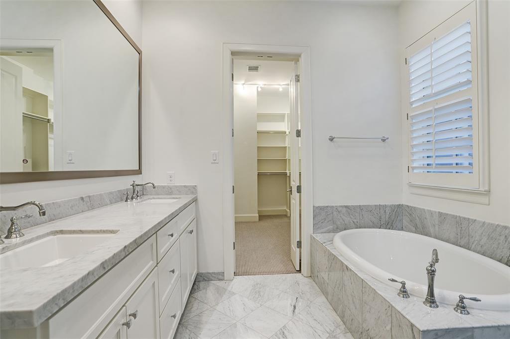 2118 Briarglen Drive