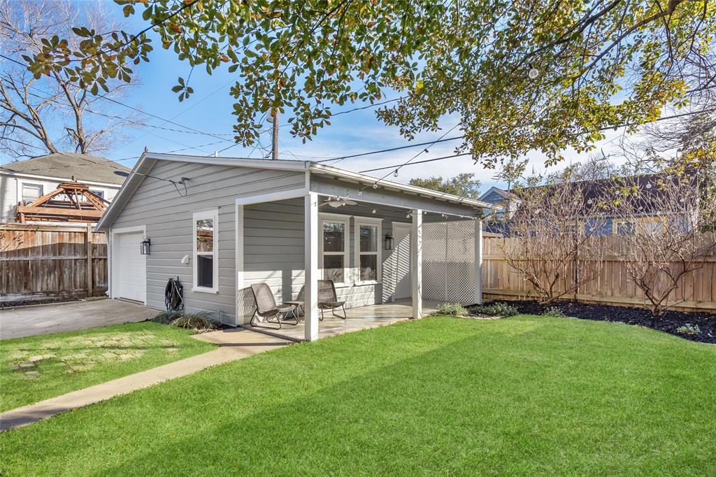 1024 W Cottage Street