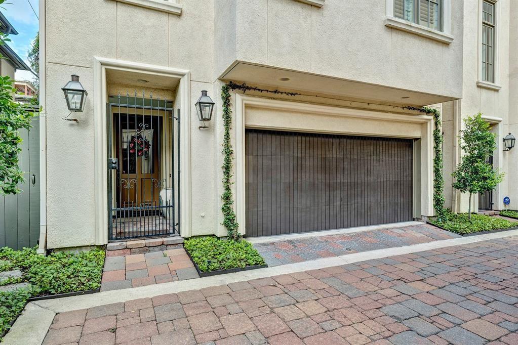 2407 Brazoria # B