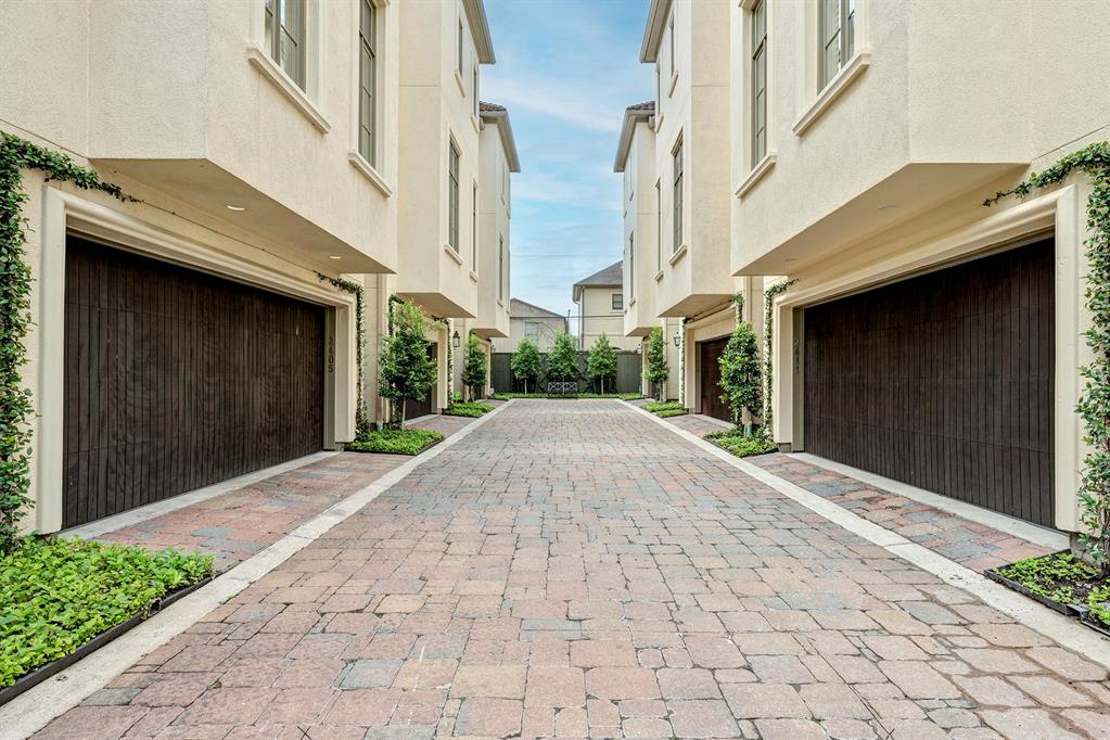 2407 Brazoria # B