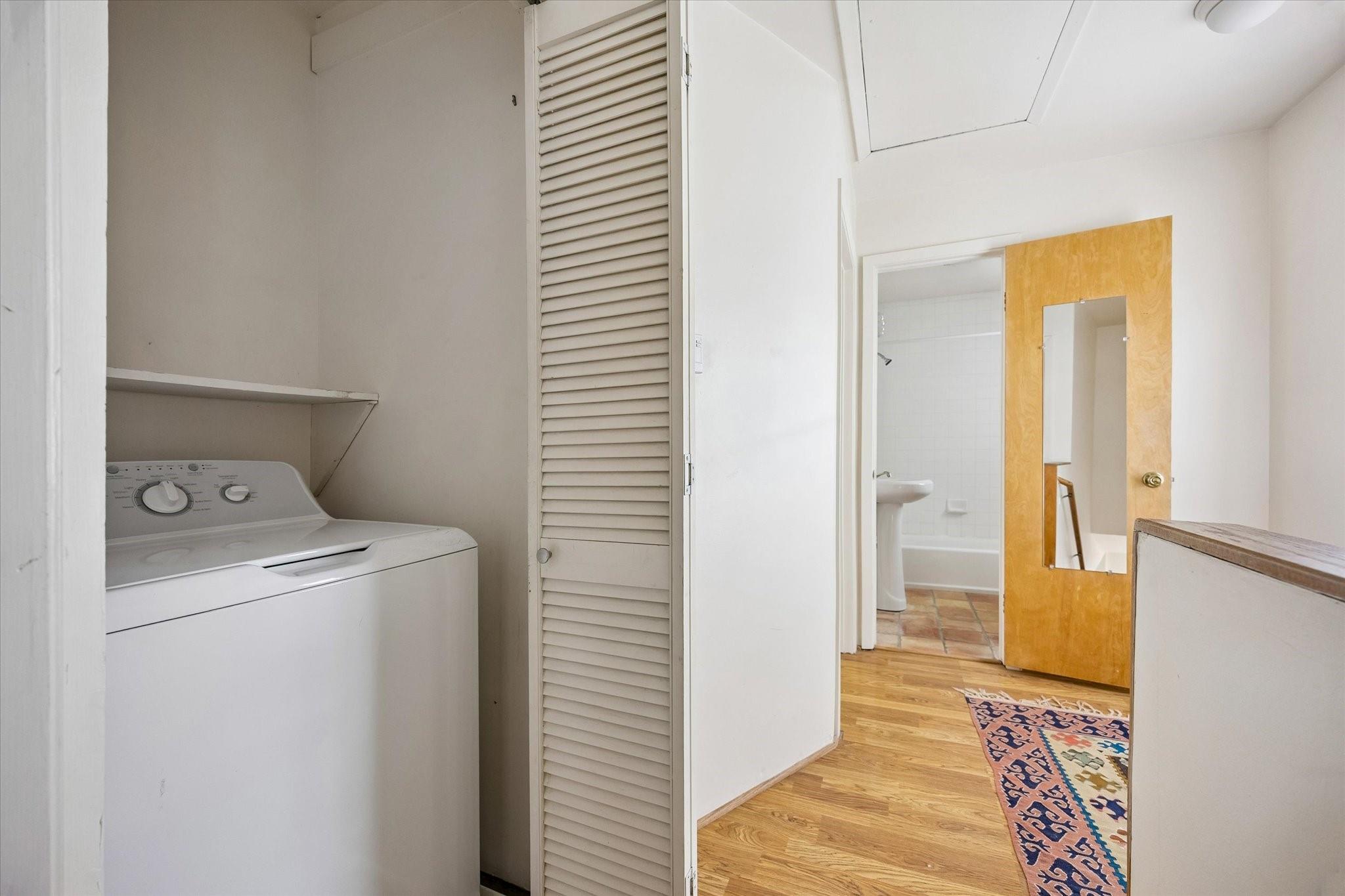 2333 Sunset Boulevard Unit: 1/2